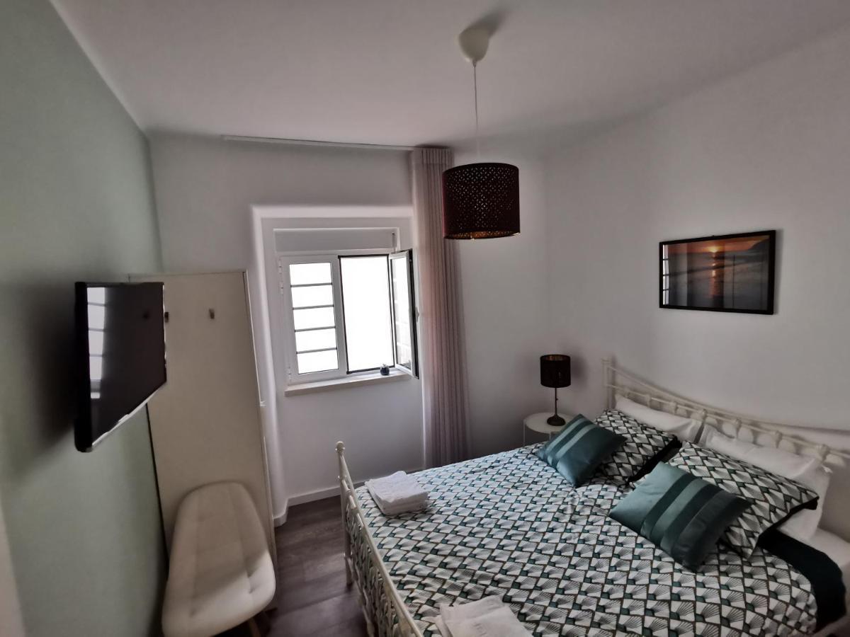 Casa Na Onda Subvila Appartement Nazaré Buitenkant foto